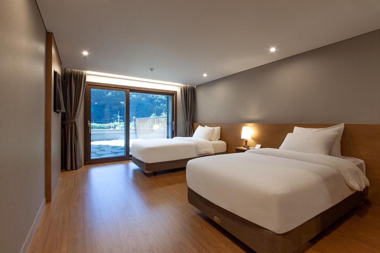 Ramada By Wyndham Mungyeongsaejae Hotel Екстериор снимка