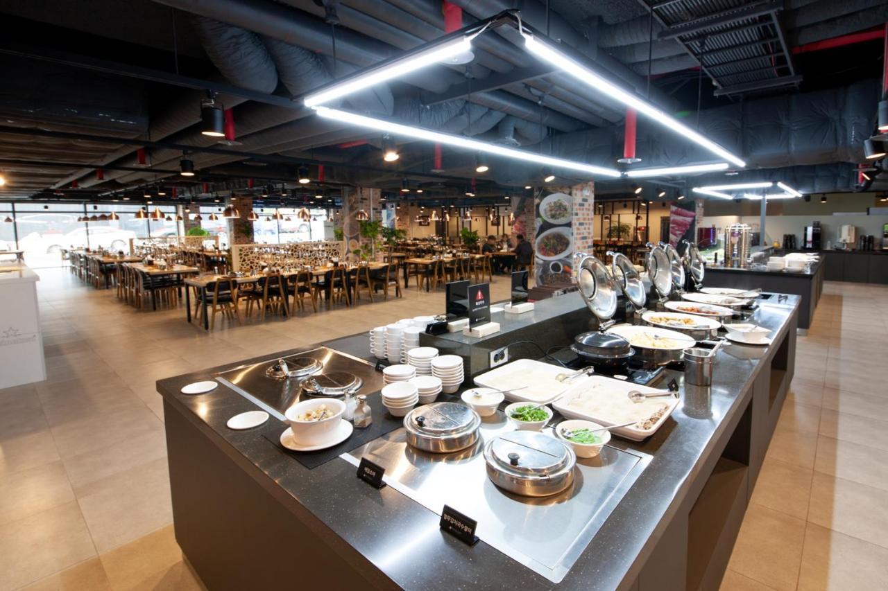 Ramada By Wyndham Mungyeongsaejae Hotel Екстериор снимка